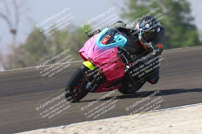 media/Sep-20-2025-TrackDaz (Sat) [[27f0cde673]]/A Group/11am (Turn 2)/